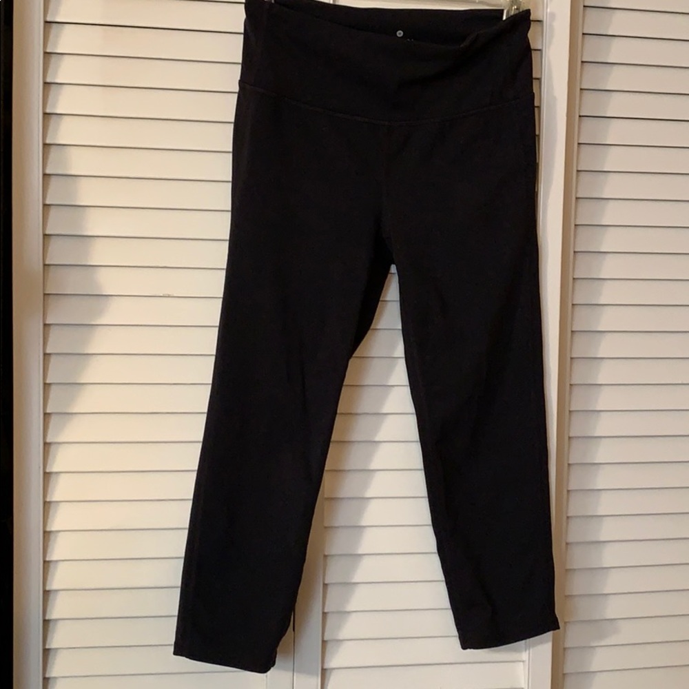 ATHLETA Capri Style Pants